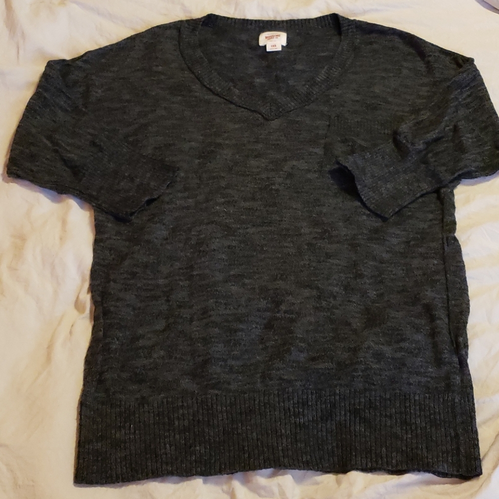 Mossimo Supply Co. 3/4 sleeved Sweater